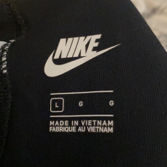 Nike black leggins, size LG - Picture 3 of 3